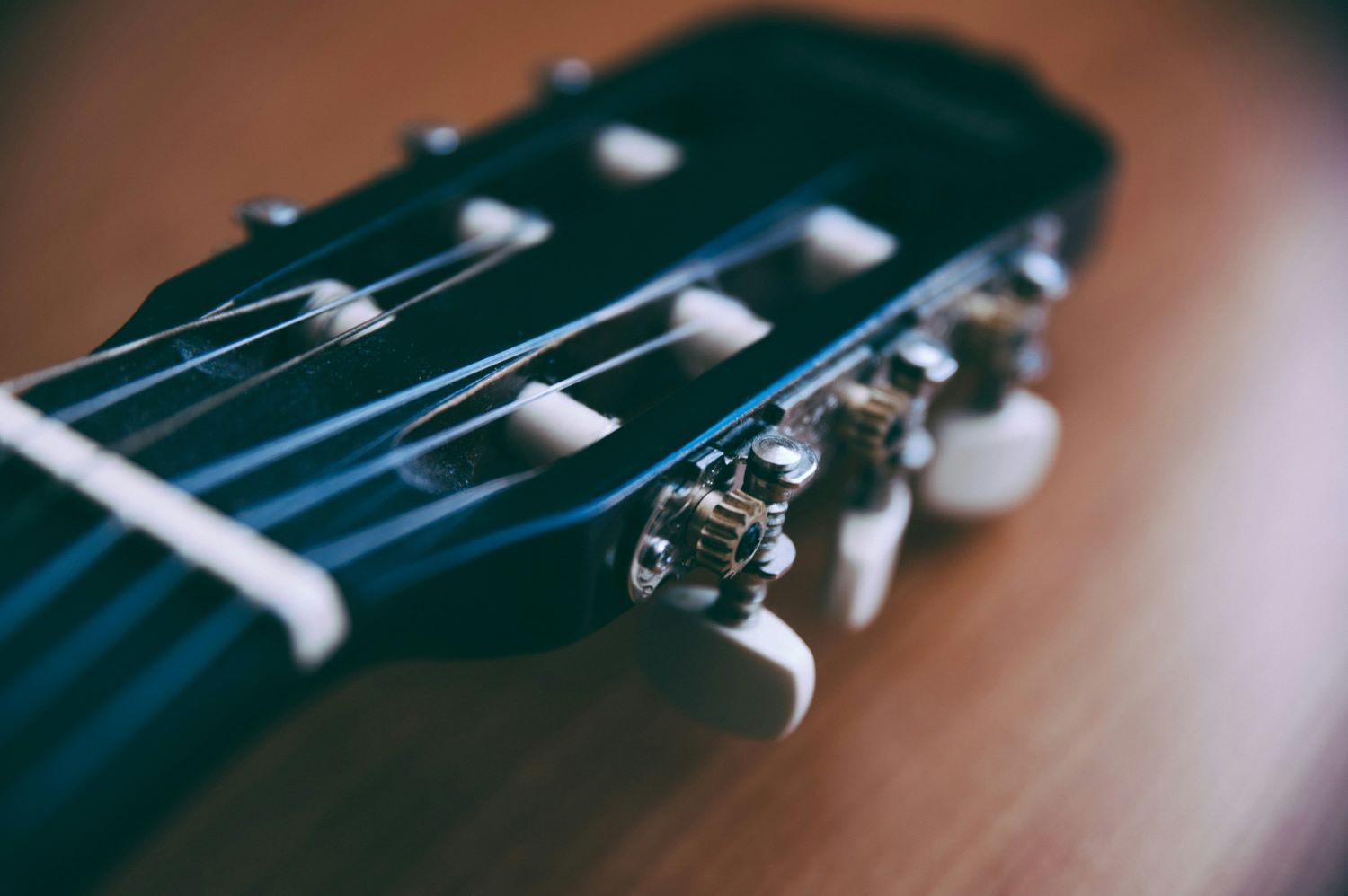 Accordeur de guitare en ligne