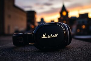 Lire la suite à propos de l’article Marshall casque : vaut-il vraiment le coup pour écouter du rock ?